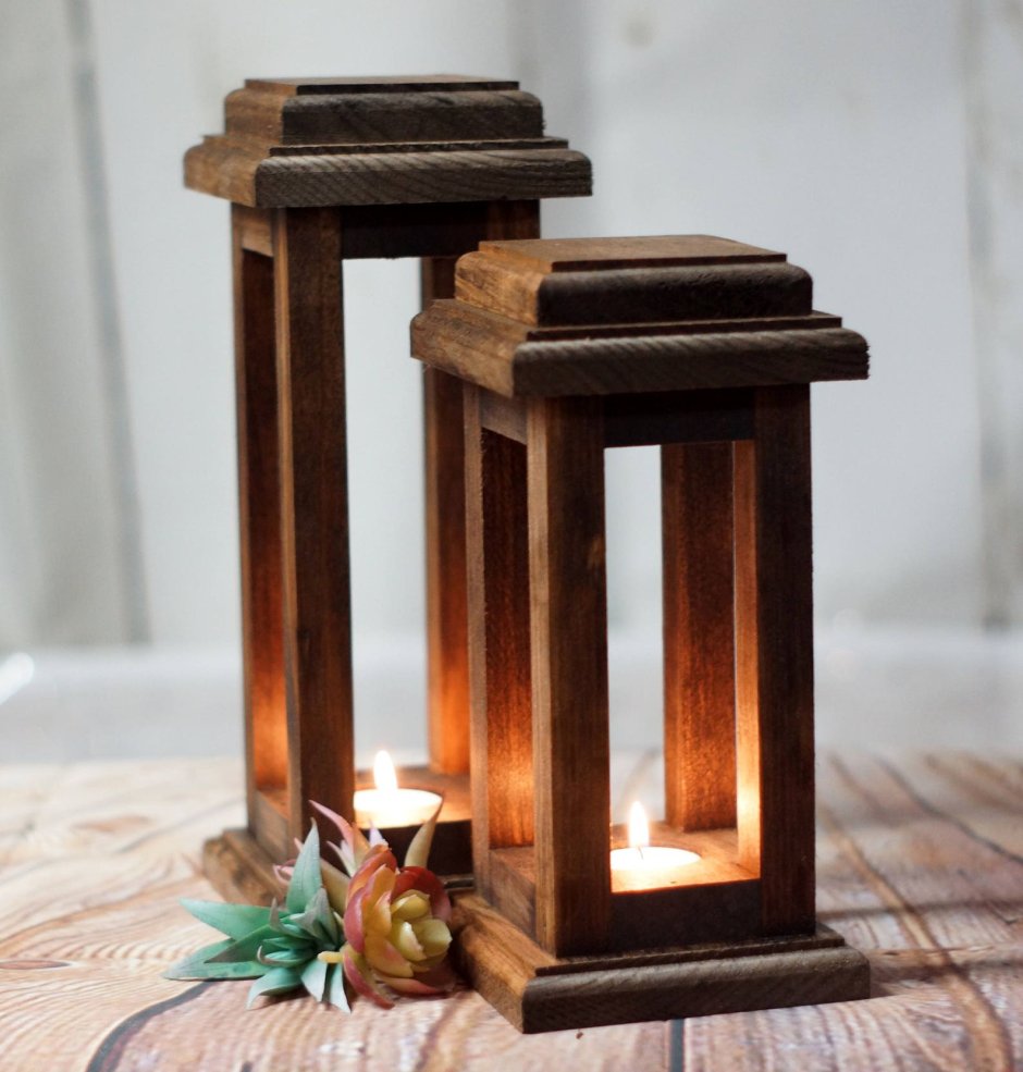 Деревянный фонарь для свечи