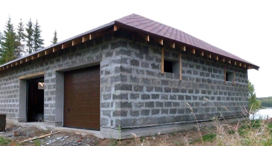 Односкатная крыша для бани из керамзитобетонных блоков