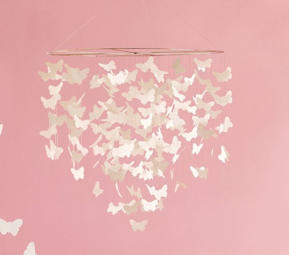 Бабочки на потолке бумажные