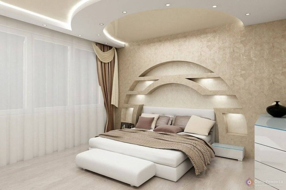Гипсокартонные потолки над кроватью