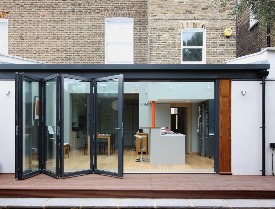 Металлическая дверь на террасу