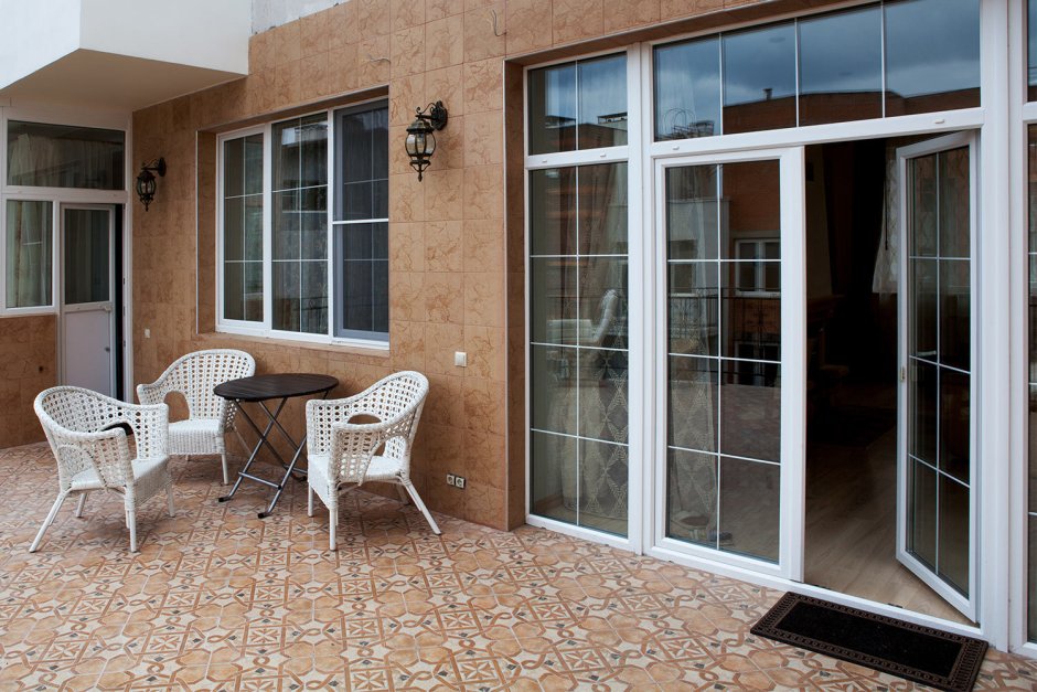 Терраса обшитая рейками