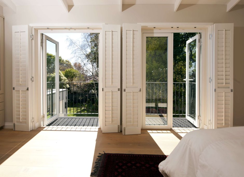 Остекление веранды Рехау