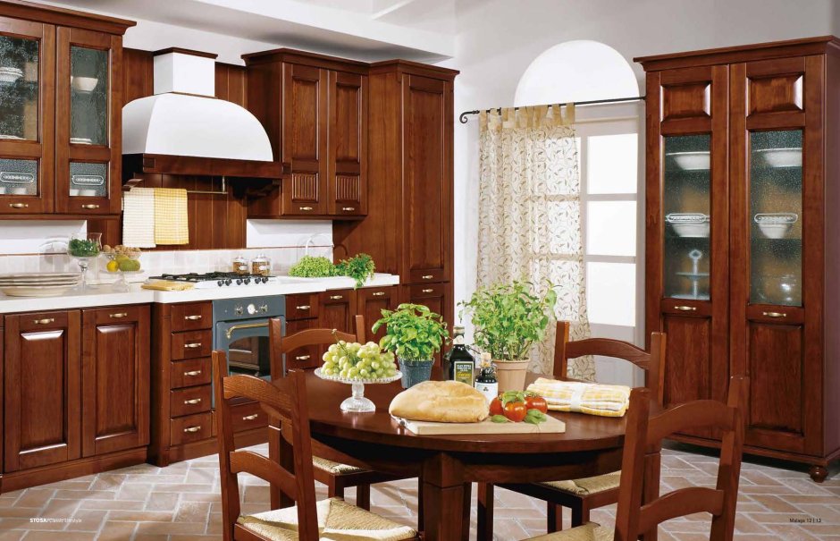 Кухня классика итальянский орех