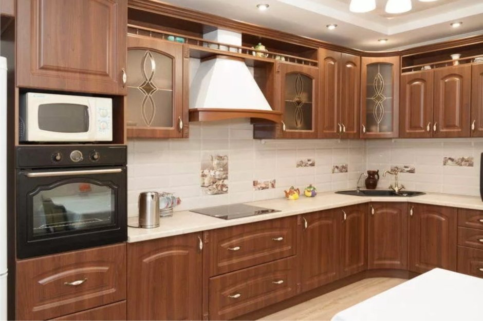 Кухня итальянский орех