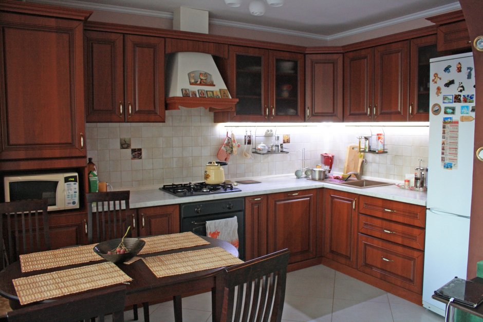 Мебель-трио, Владимир