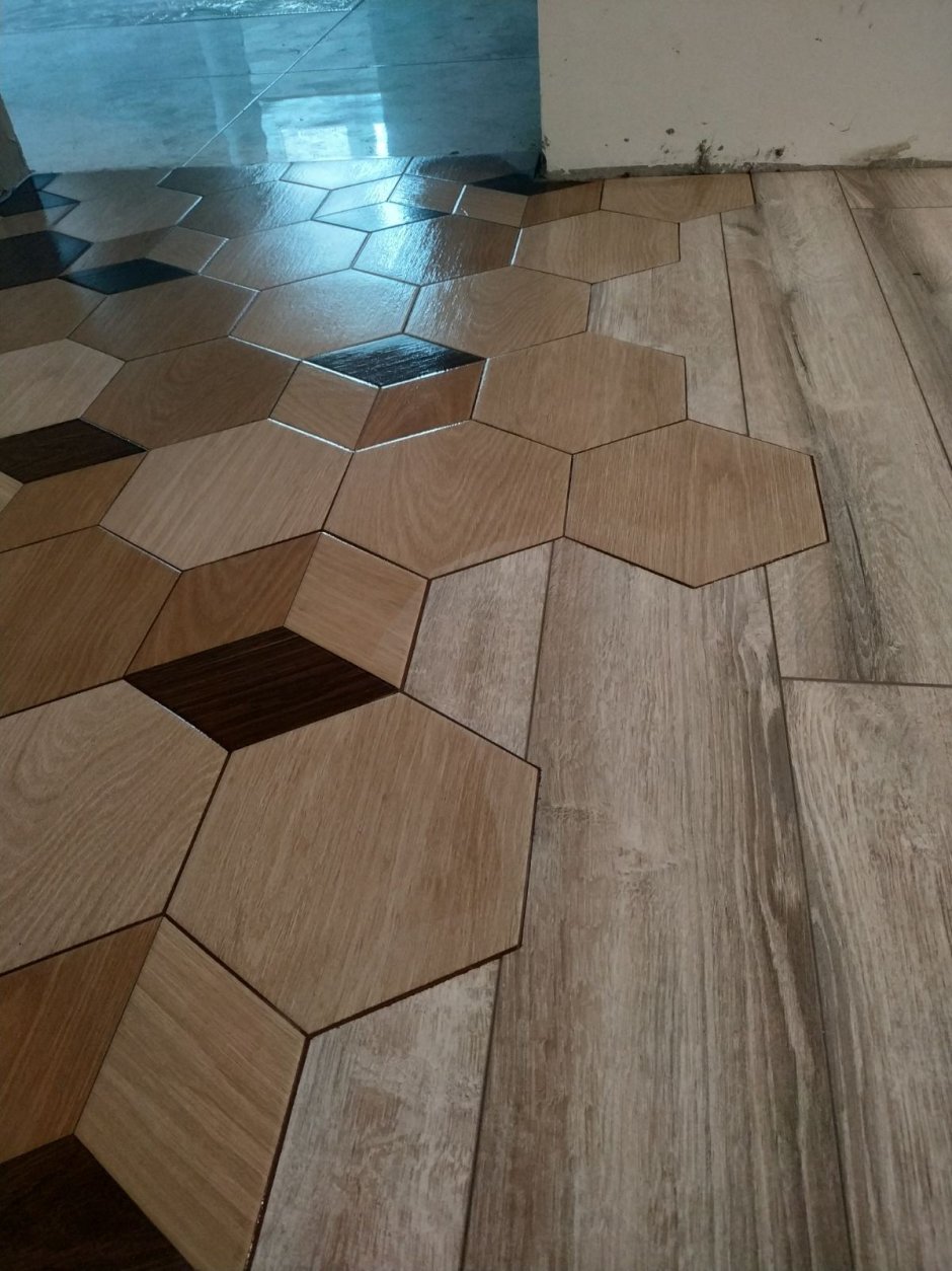 Плитка с линолеумом в коридоре