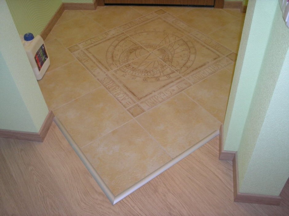 Пол плитка и ламинат