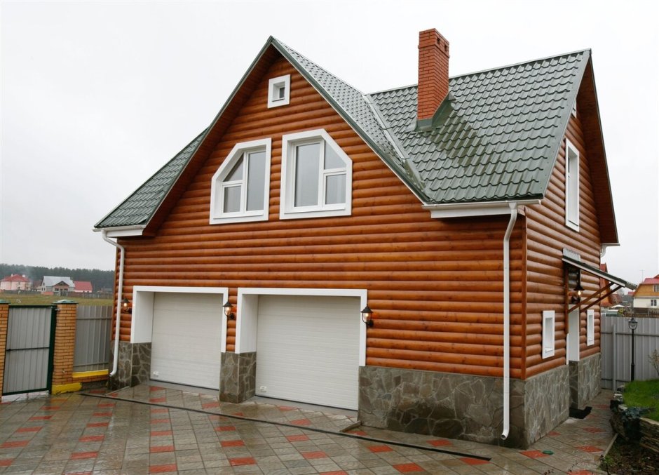 Деревенский дом с гаражом