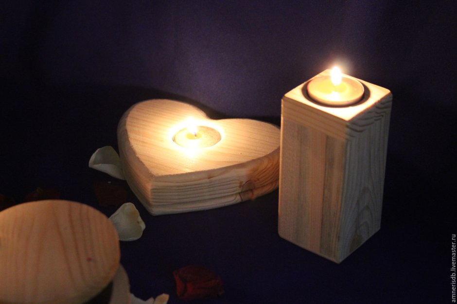 Подсвечник деревянный