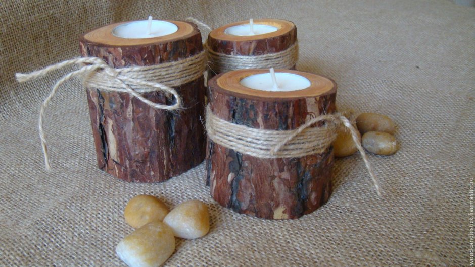 Подсвечник из дерева