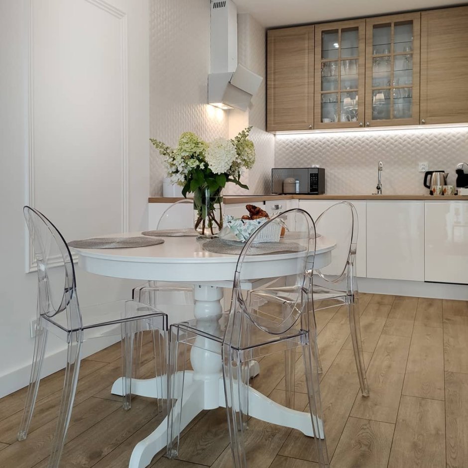 Стол ИНГАТОРП икеа в интерьере