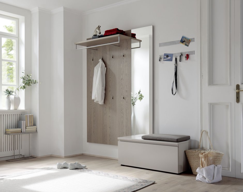 Одежные крючки в интерьере