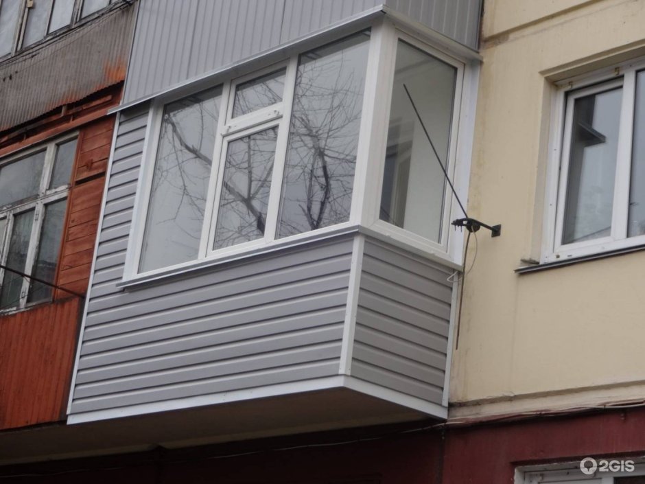 Обшивка ПВХ панелями балкона снаружи