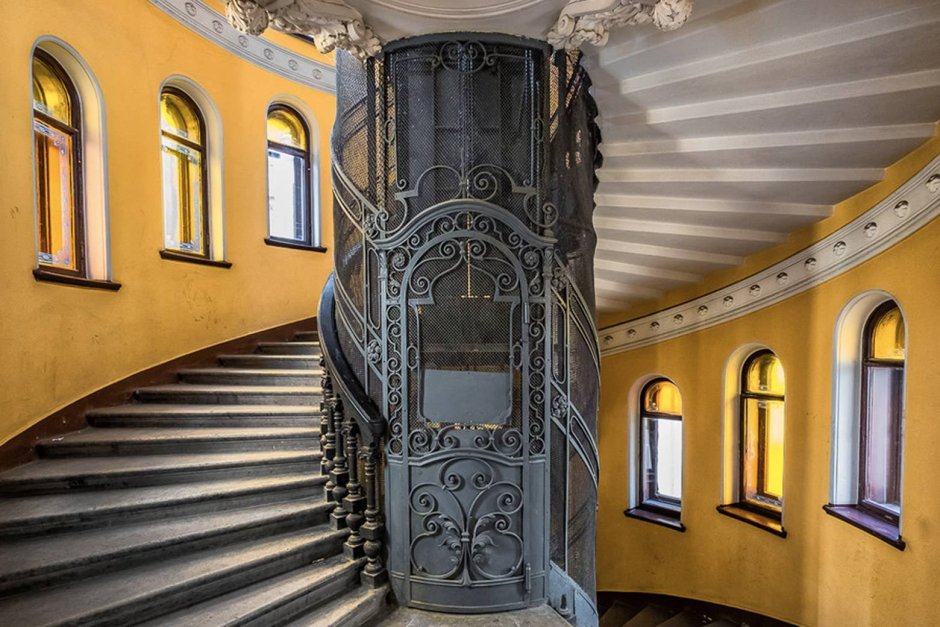 Доходный дом купца Елисеева в Санкт-Петербурге