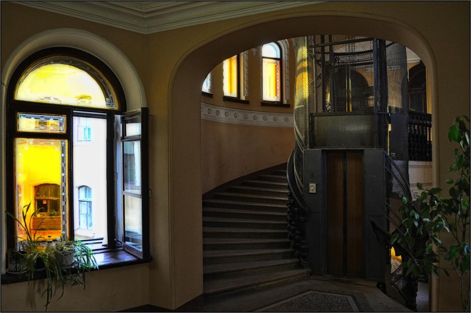 Доходный дом купца Елисеева в Санкт-Петербурге