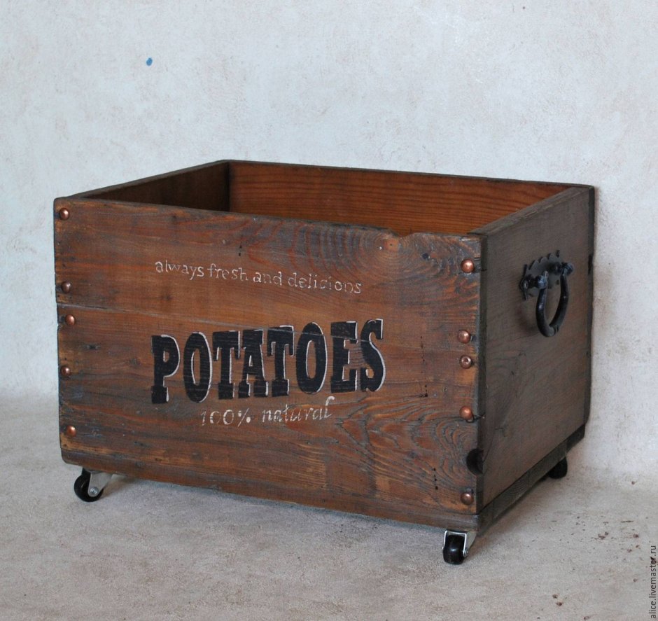Деревянный ящик для хранения картошки
