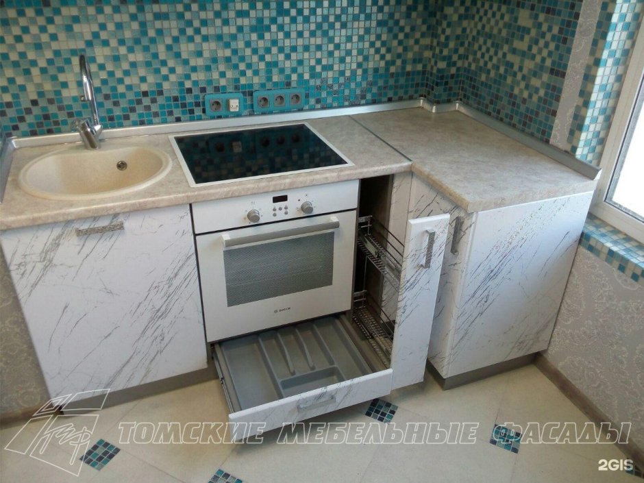 Ящик над встроенной духовкой