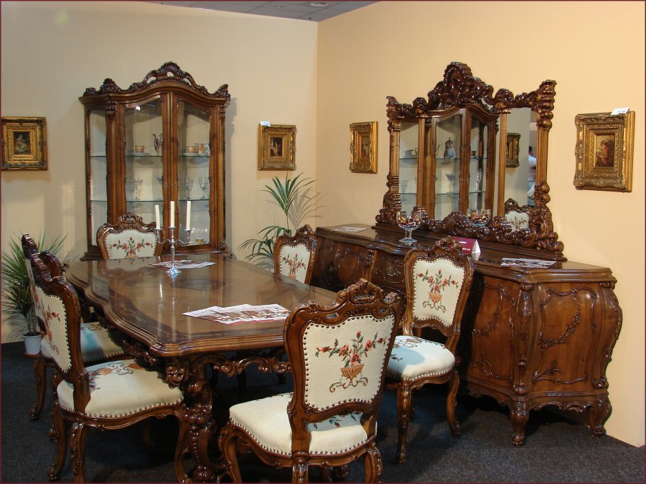 Румынская мебель Клеопатра гостиная