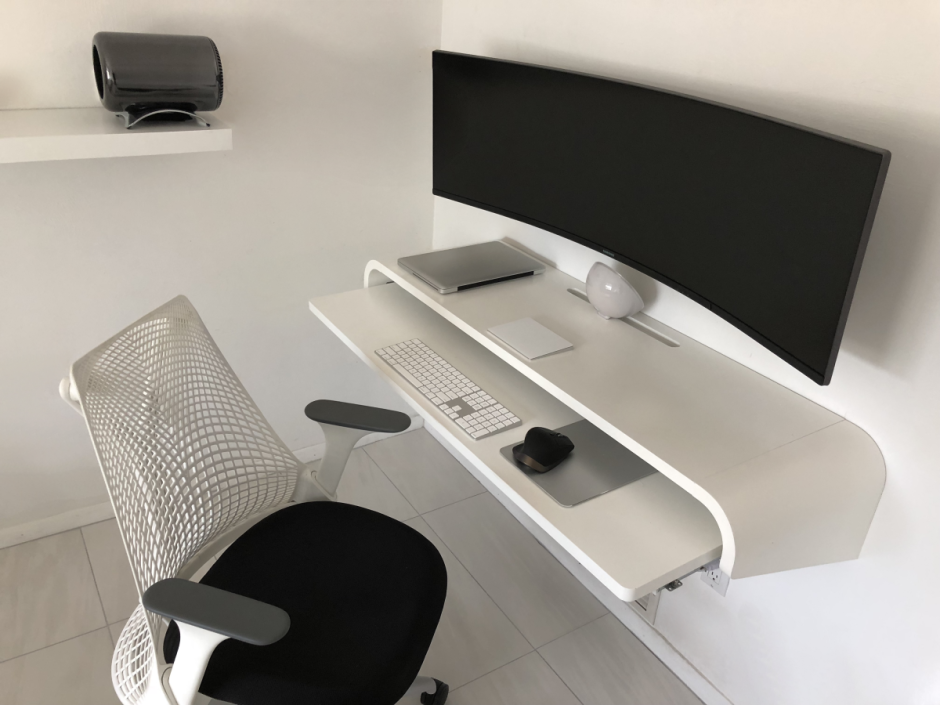 Подвесной компьютерный стол