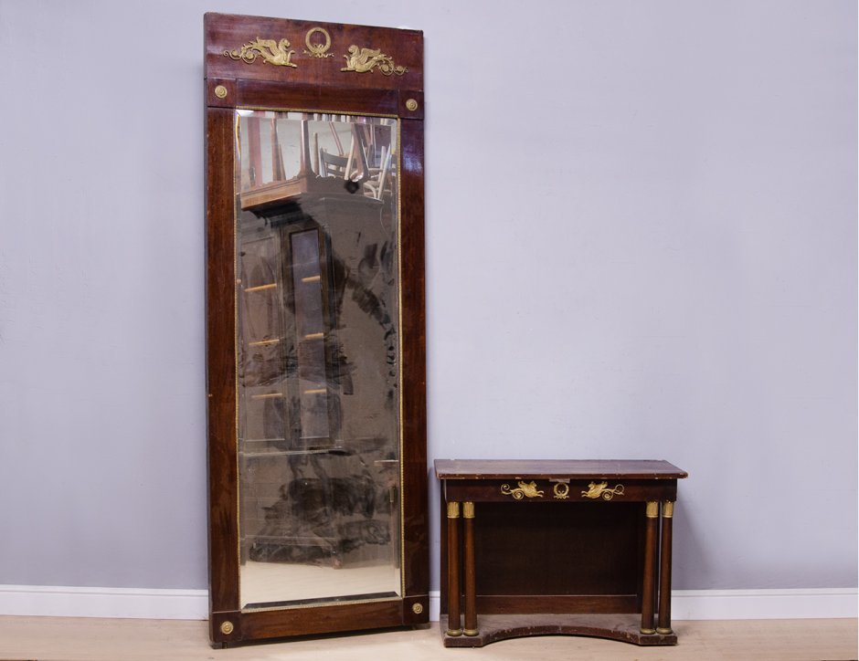 Напольное зеркало резная рама