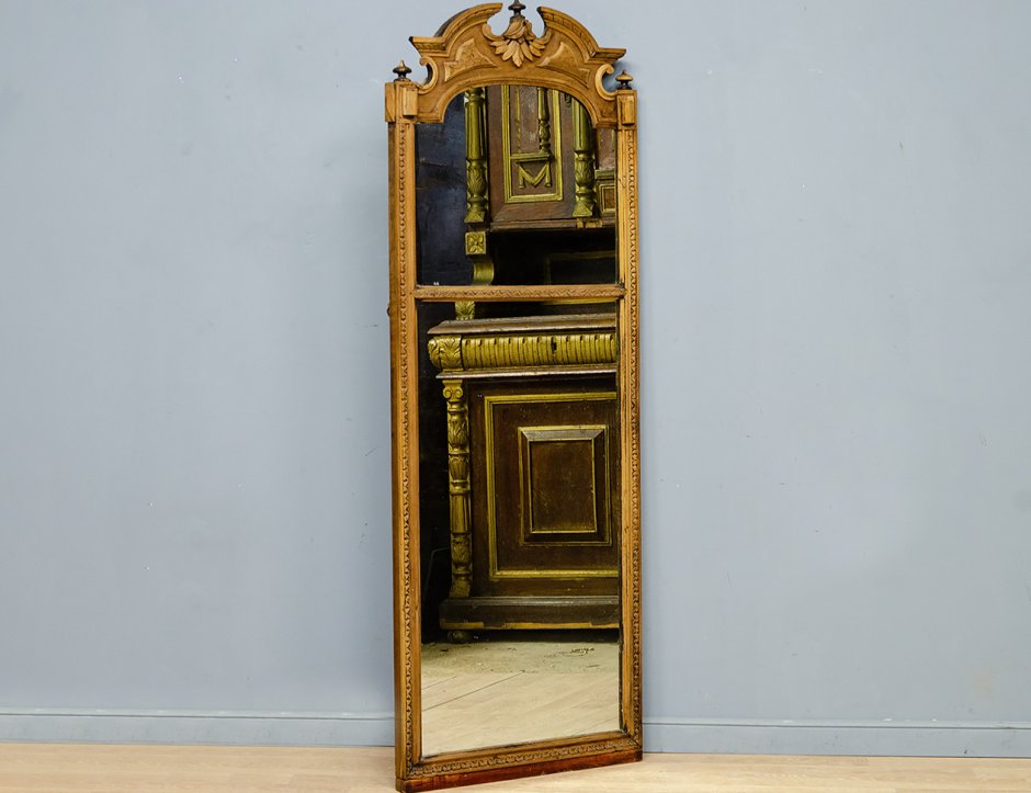 Антикварное зеркало