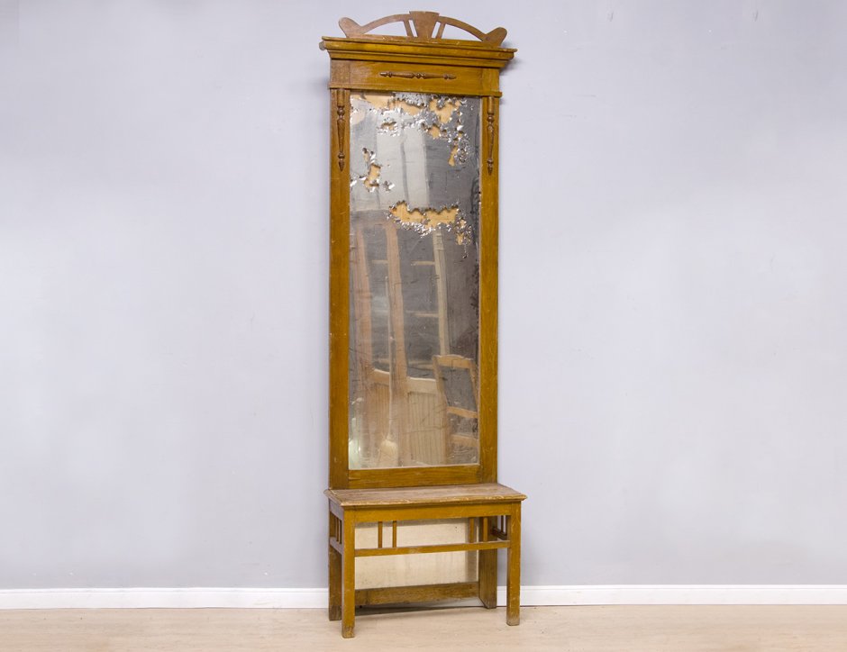 Винтажное напольное зеркало