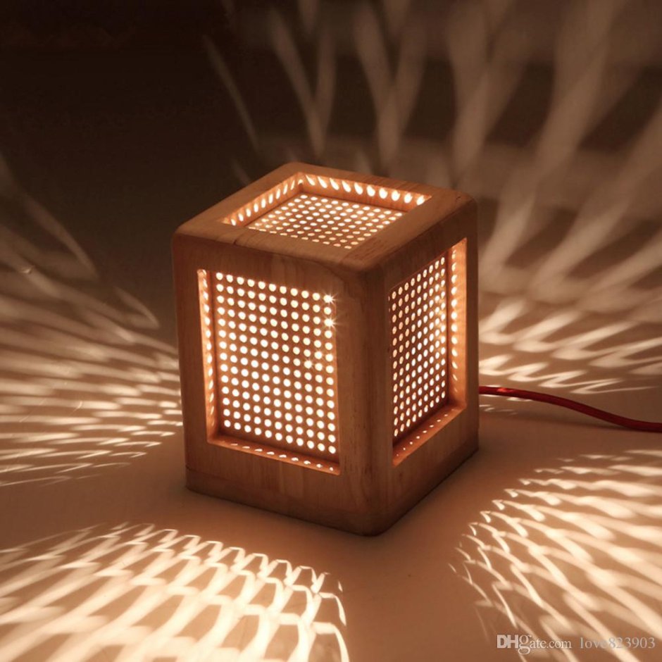 Декоративный светильник