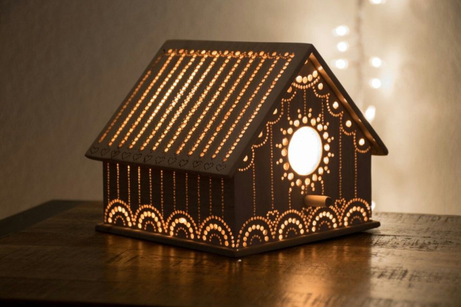 Оригинальный ночник из дерева