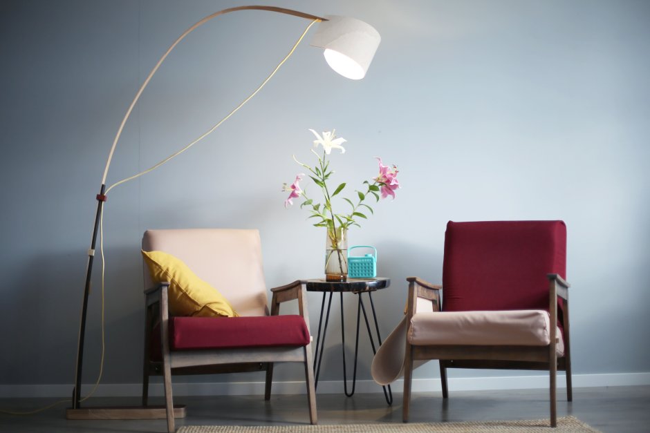 Кресло с торшером