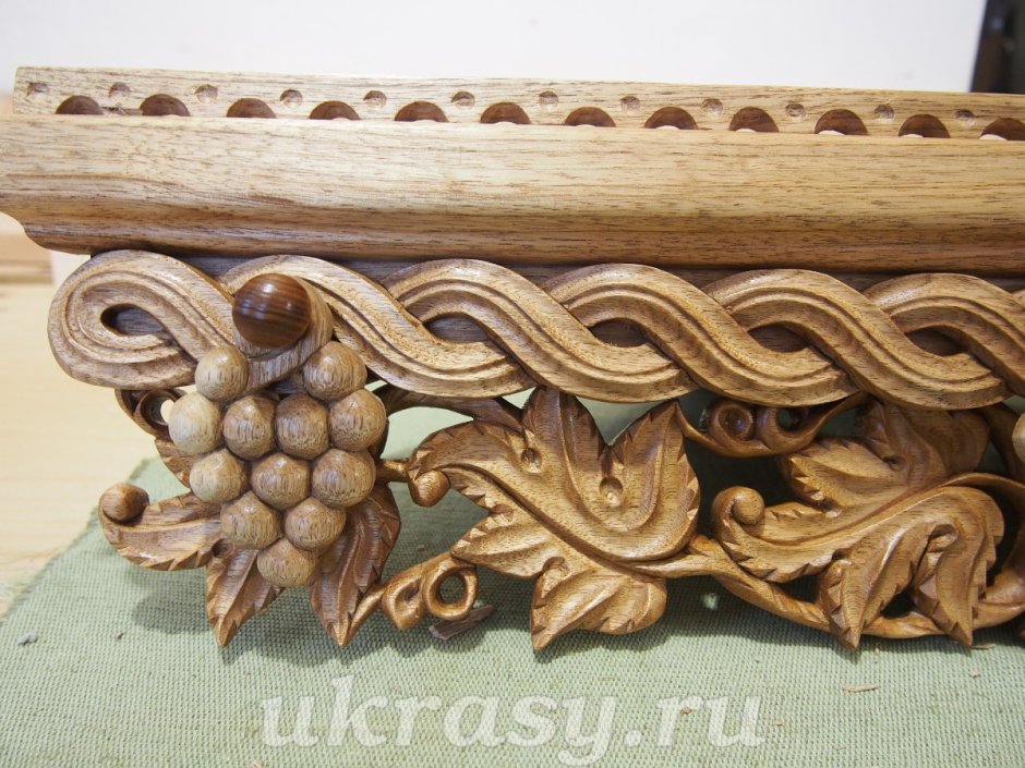 Резная консольная полка Бахус