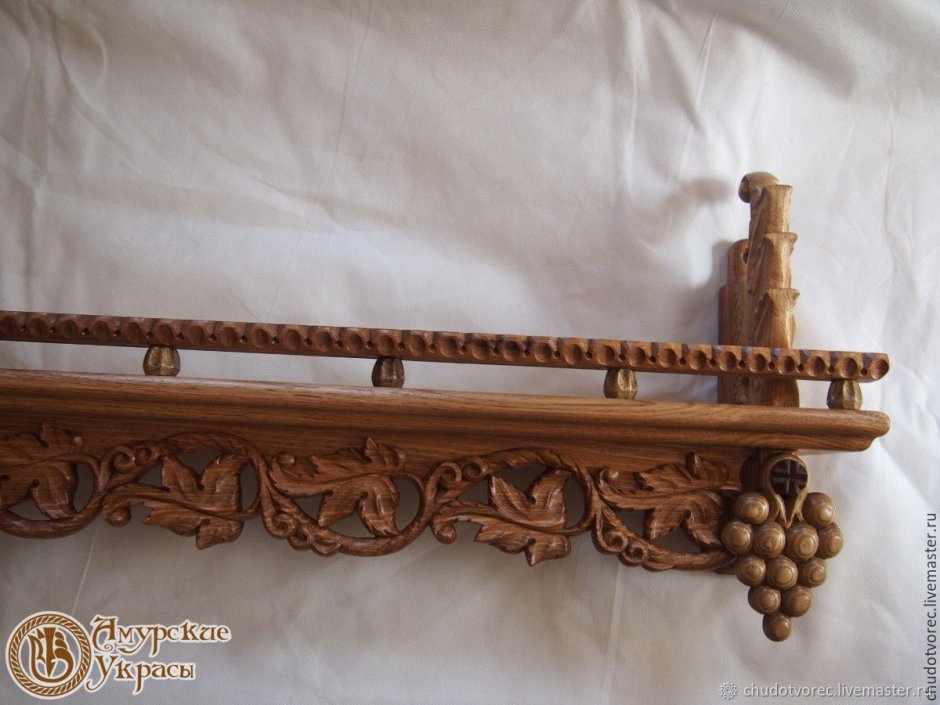 Деревянная резная палка