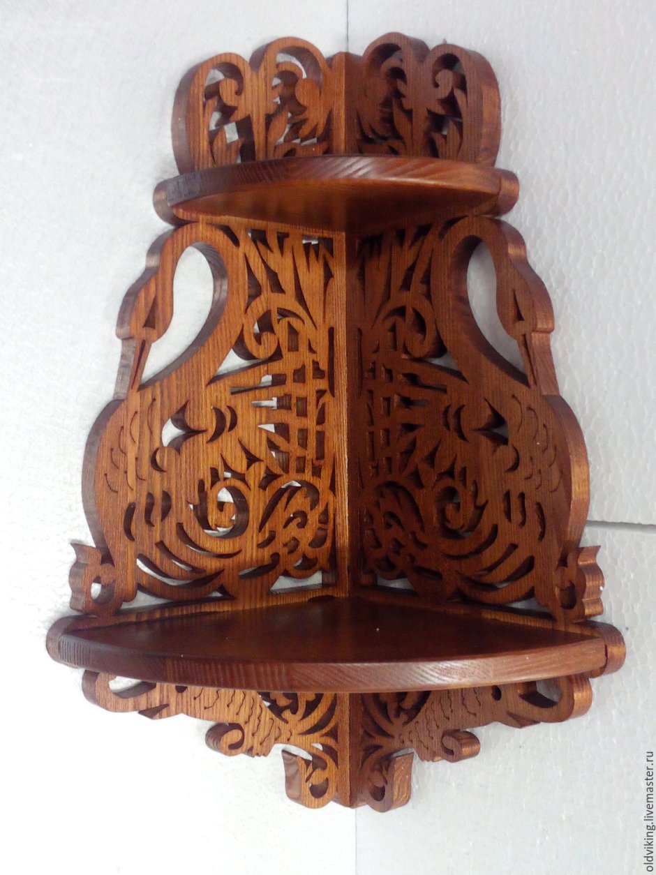 Полка резная