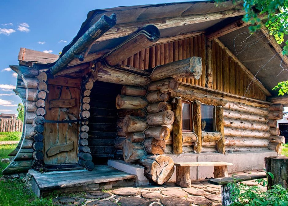 Изба из бревна