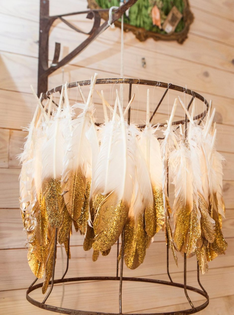 Абажур из перьев
