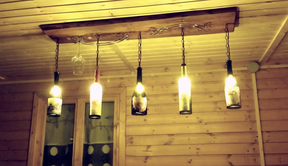 Люстра из дерева в интерьере