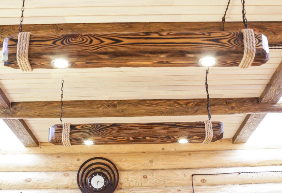 Светильник из бутылок стеклянных