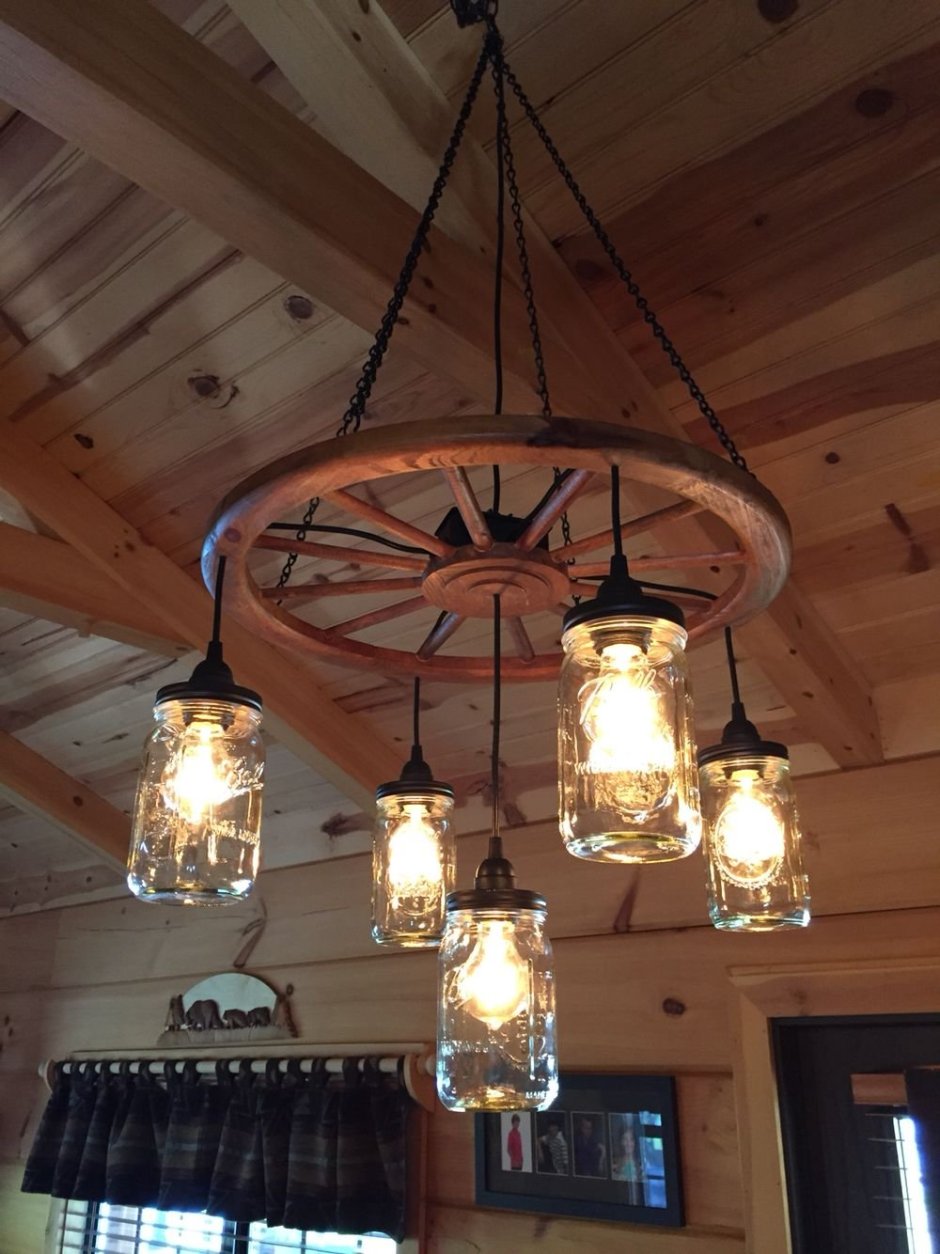 Деревянная люстра