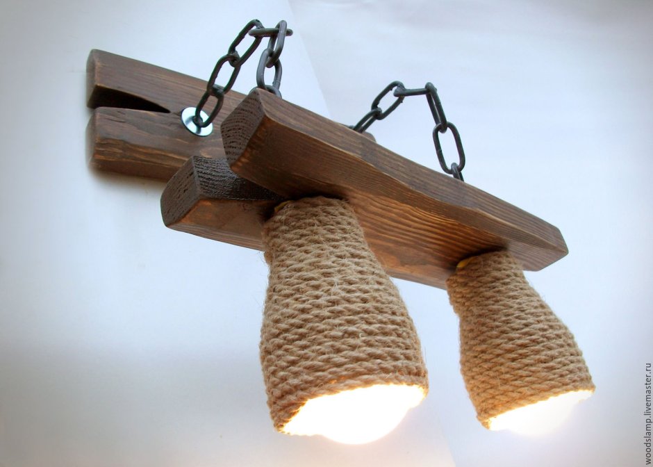 Деревянная люстра в баню