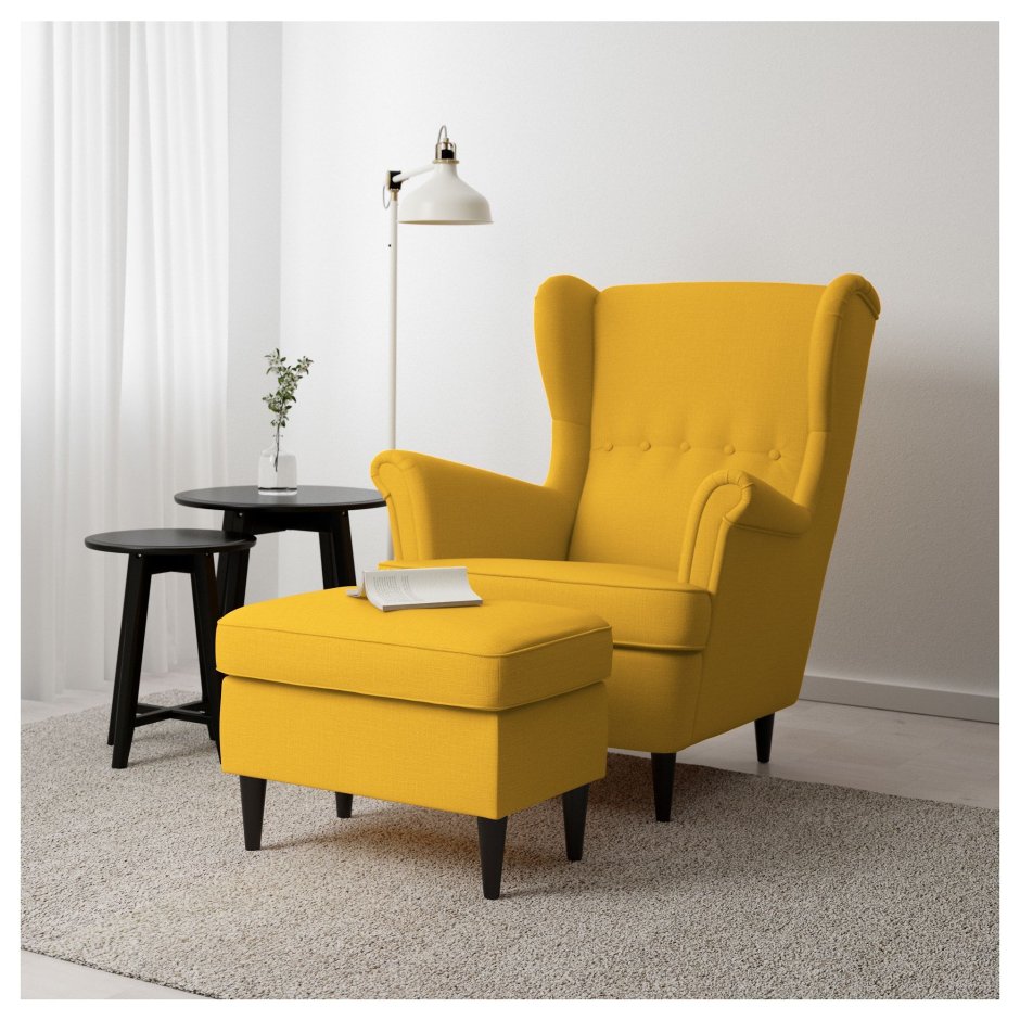 Желтое кресло в интерьере