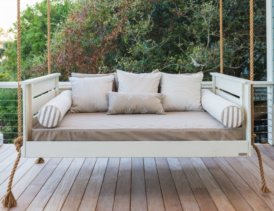 Декоративные подушки на диван из поддонов