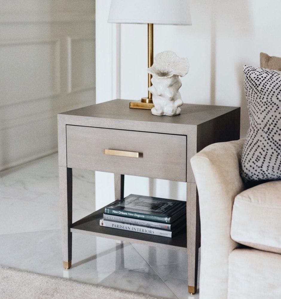 Прикроватная тумбочка (Bedside Cabinet)