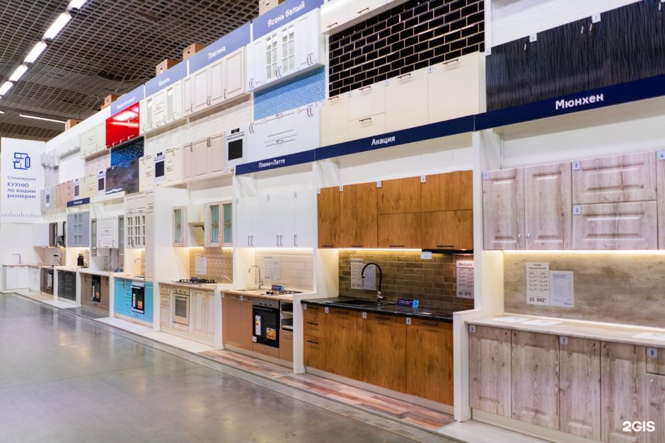 Кухня Валерия Сурская мебель антрацит глянец