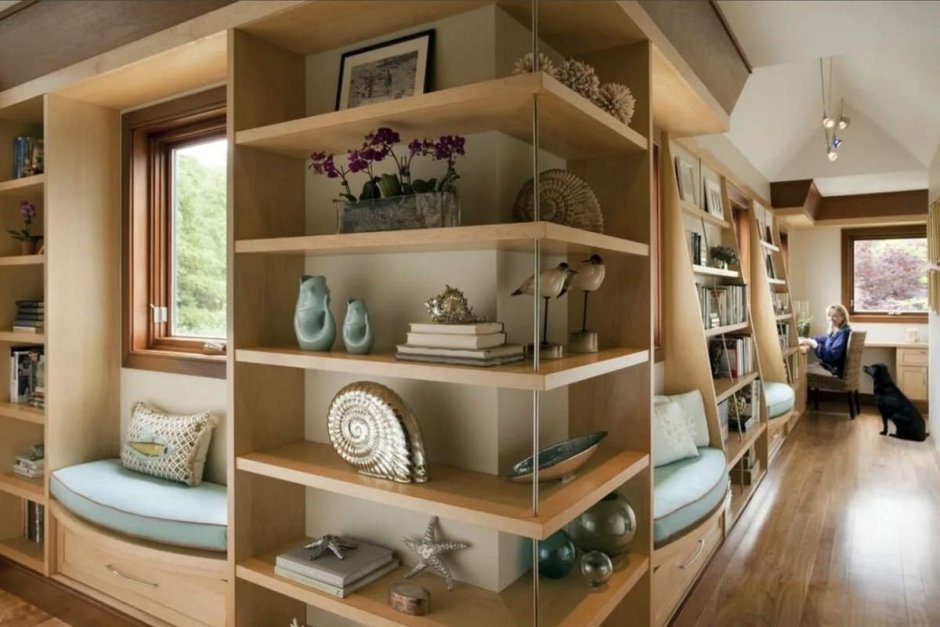 Открытые полки в интерьере