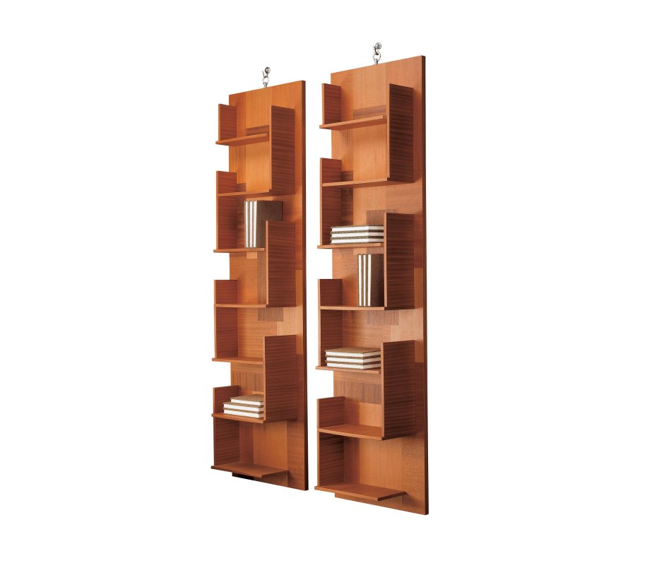 Шкаф с боковыми полочками