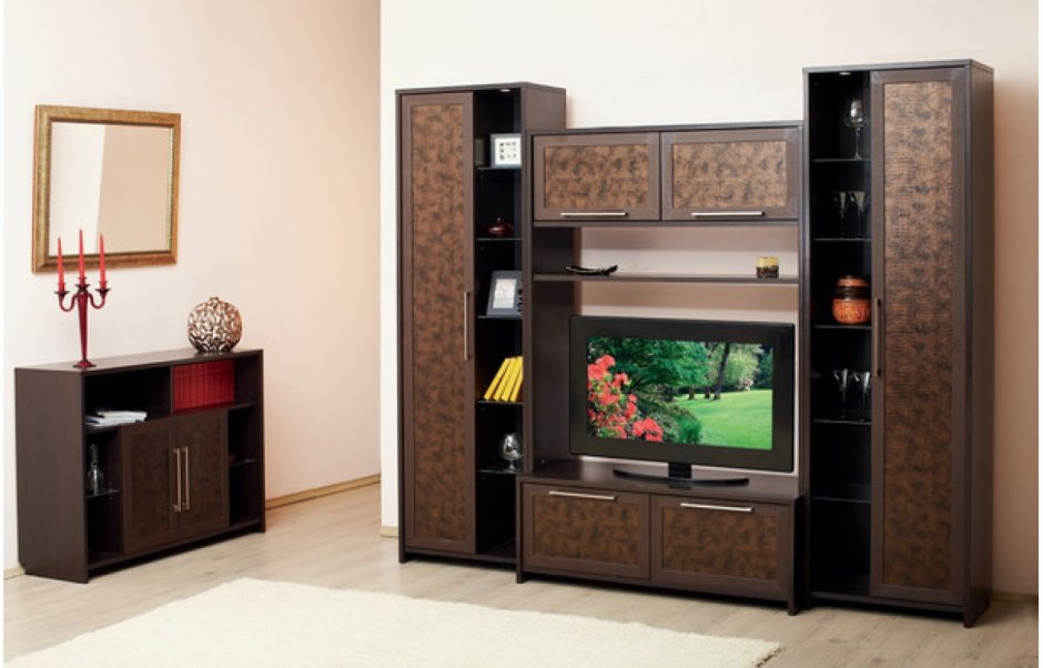 Стенка в зал