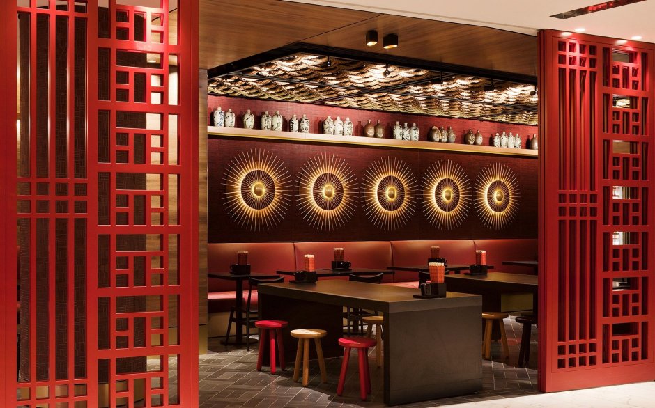 Интерьер ресторана «Моондзун»Япония