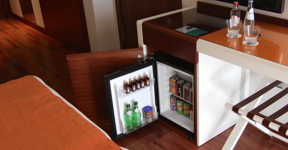 Минибар в гостинице