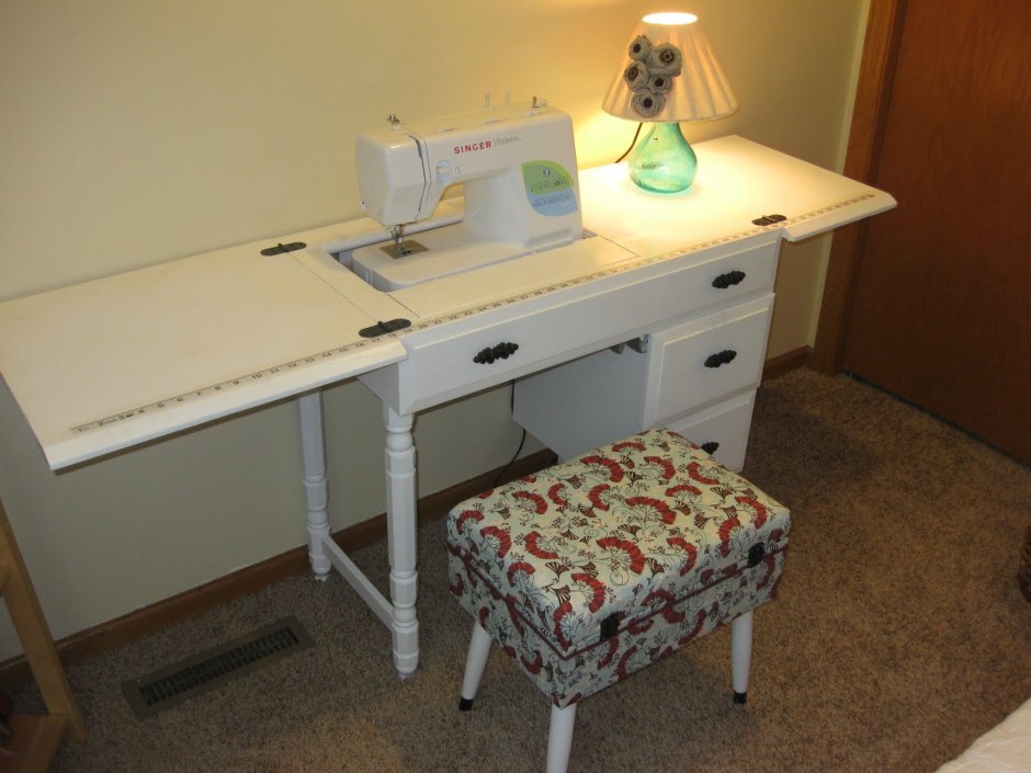 Стол для рукоделия