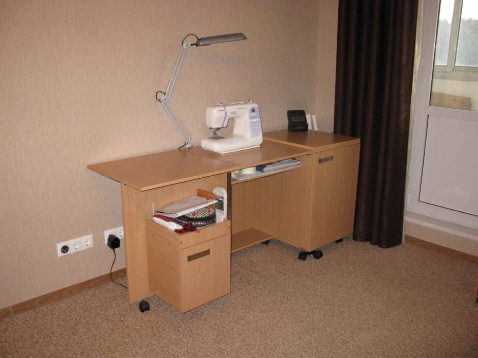 Тумба с поворотным столом